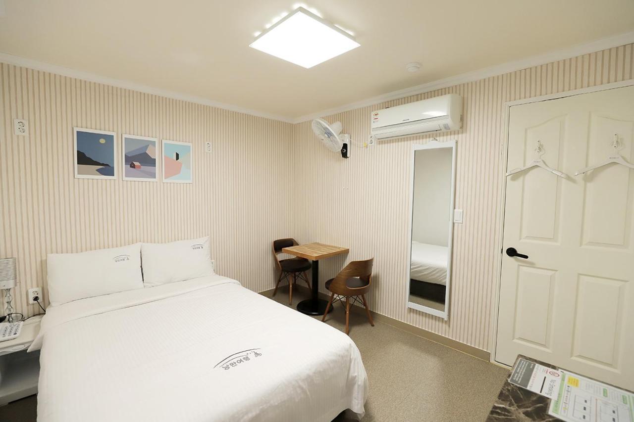 Stay Romantictrip_Hostel Gyeongju Exterior photo