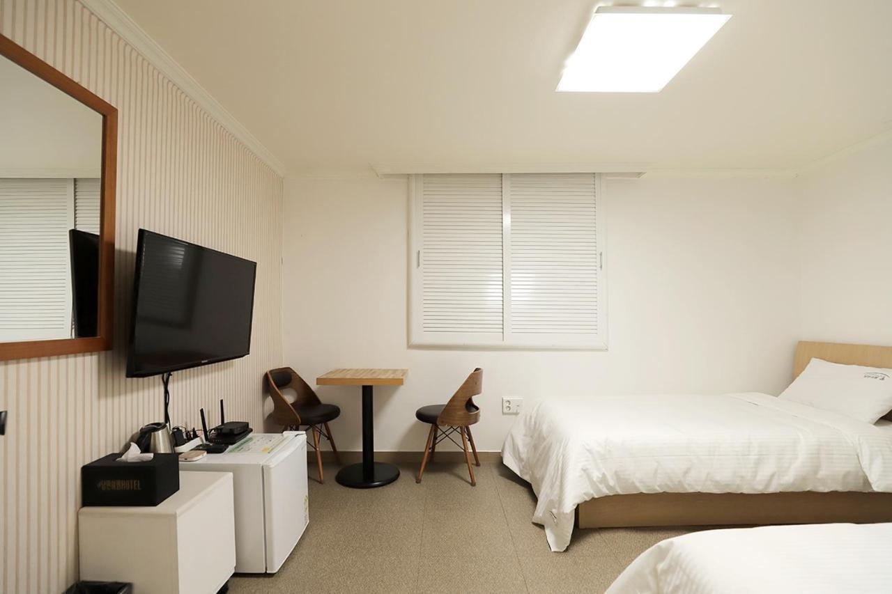 Stay Romantictrip_Hostel Gyeongju Exterior photo