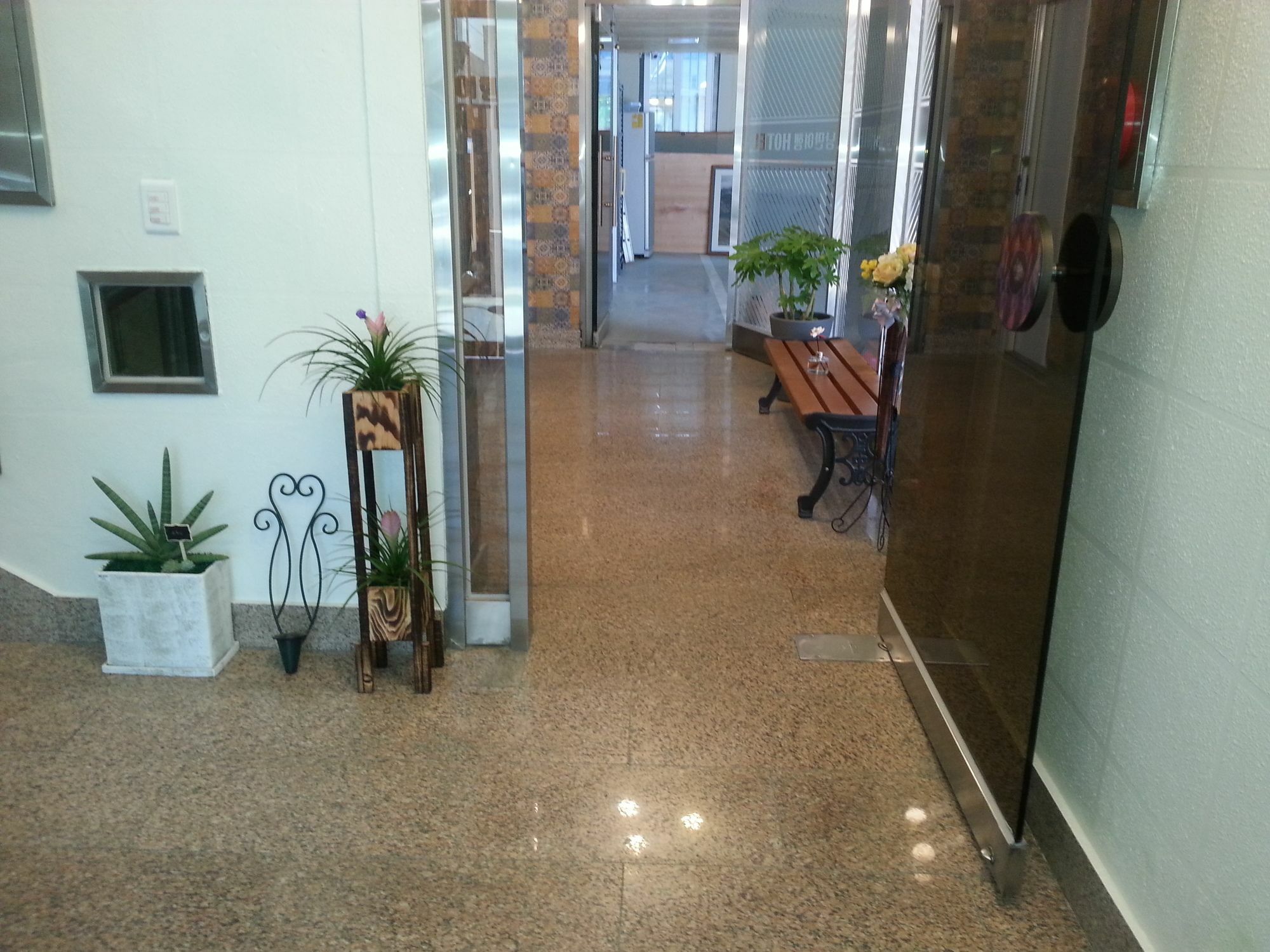 Stay Romantictrip_Hostel Gyeongju Exterior photo