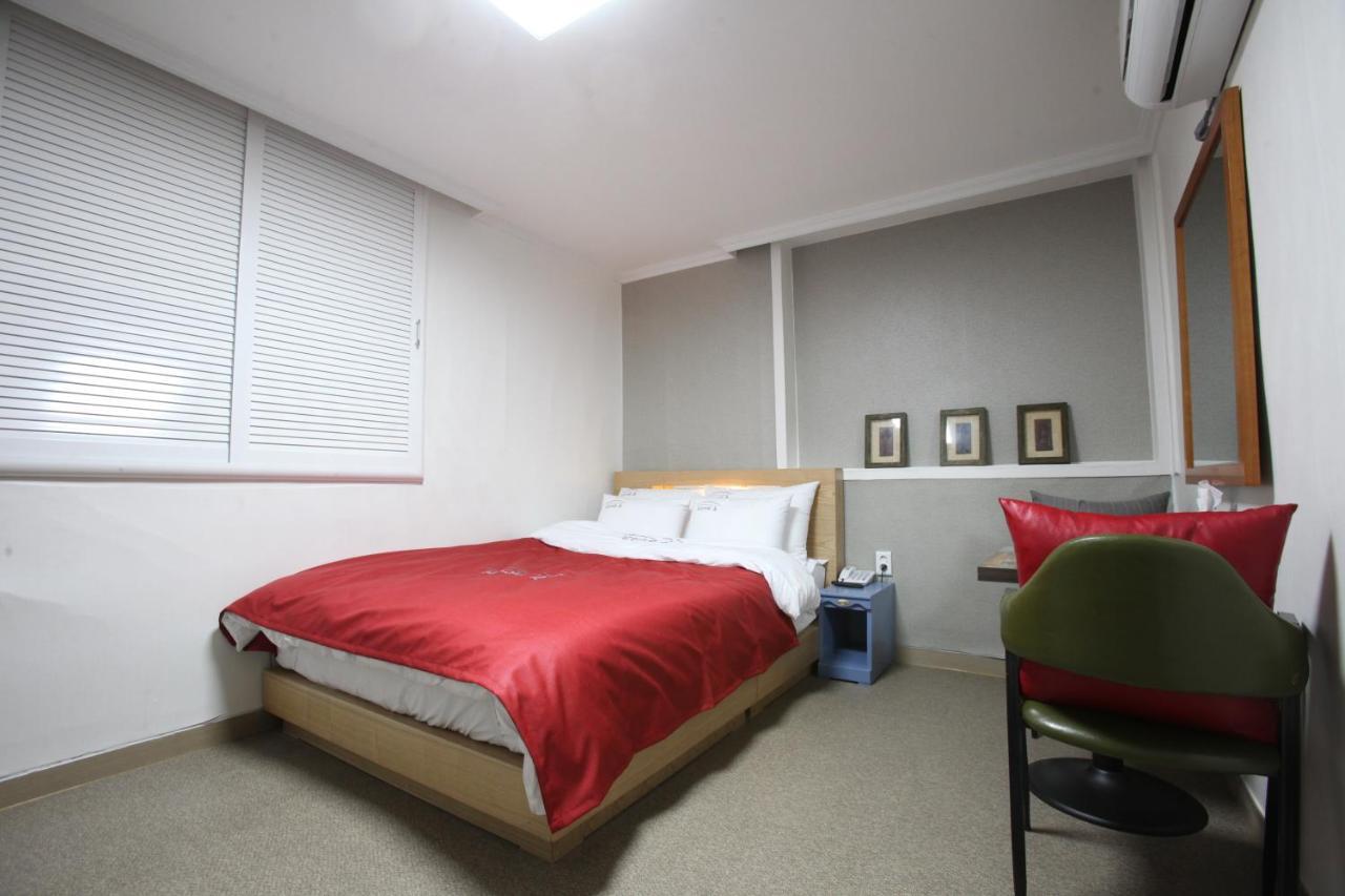 Stay Romantictrip_Hostel Gyeongju Exterior photo