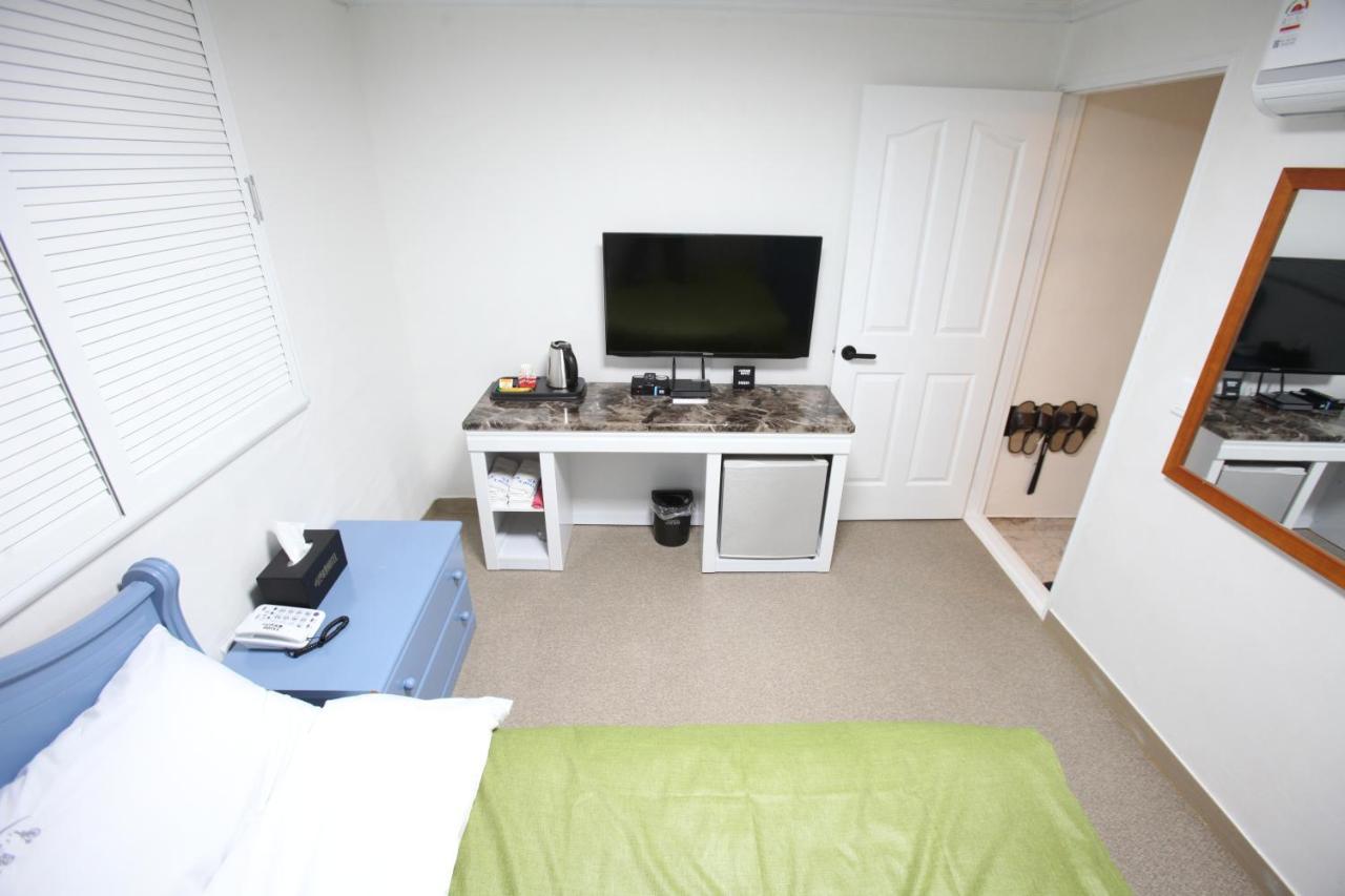 Stay Romantictrip_Hostel Gyeongju Exterior photo